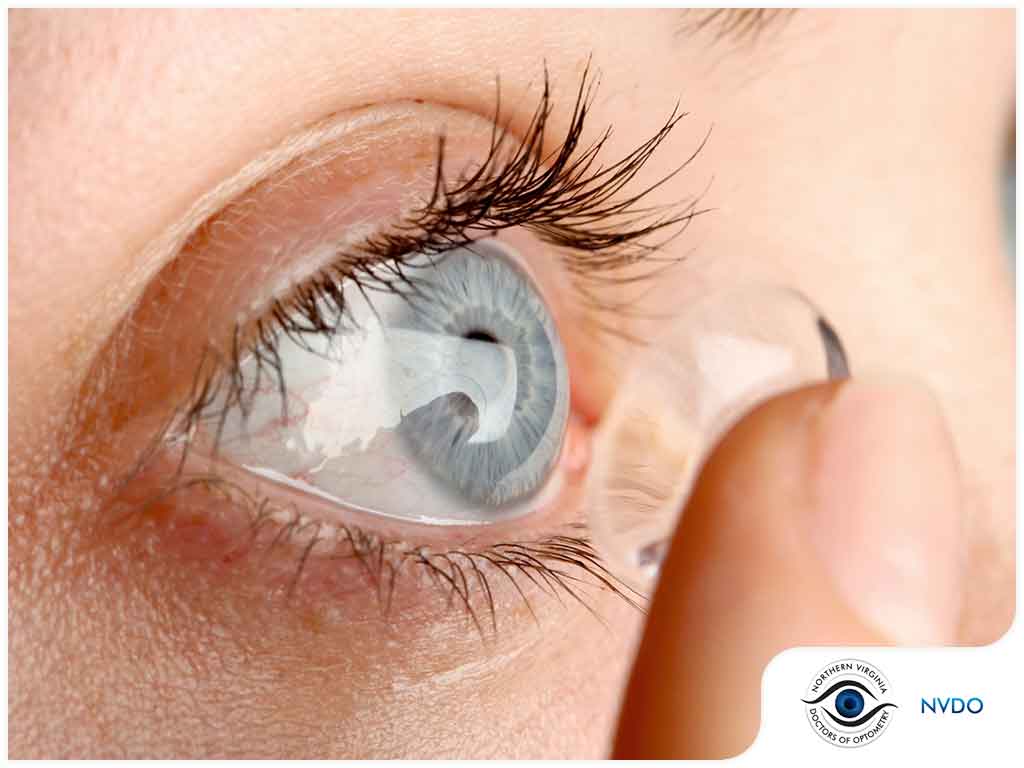 What Happens When You Sleep With Your Contacts Still in Your Eyes?